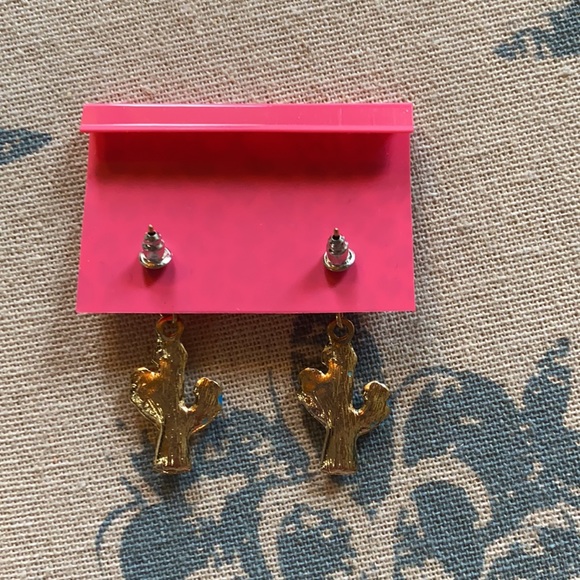 New Betsey Johnson cactus earrings - Picture 2 of 3